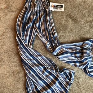 Striped wide leg pants